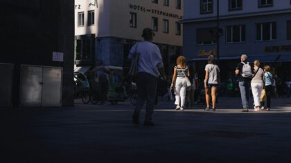 Miesto detektyvai: kaip kasdienius pasivaikščiojimus paversti mažais atradimų žygiais