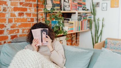 Popietė be telefono: 9 idėjos, ką nuveikti, kai norisi pabūti be ekranų ir atgauti galvą