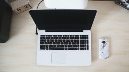 Skaitmeninis minimalizmas telefone: kaip sumažinti triukšmą ir atgauti dėmesį neišsijungiant nuo pasaulio