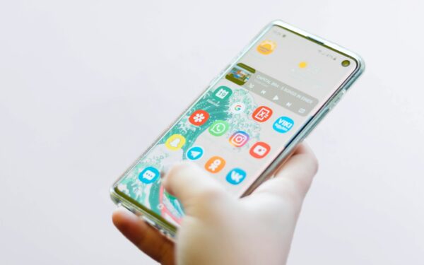 Telefonas pilnas nuotraukų ir failų: kaip saugiai atlaisvinti vietą neatsisakant svarbių prisiminimų