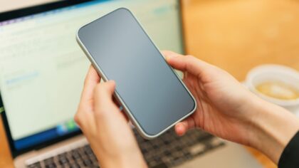 Viešas Wi-Fi be stresų: paprasti žingsniai, kaip naudotis kavinėse, oro uostuose ir viešbučiuose